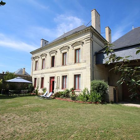 Domaine Des Roses Bed & Breakfast Vaudelnay Екстериор снимка