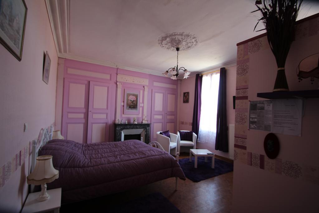 Domaine Des Roses Bed & Breakfast Vaudelnay Стая снимка