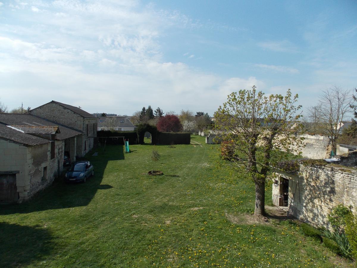 Domaine Des Roses Bed & Breakfast Vaudelnay Екстериор снимка